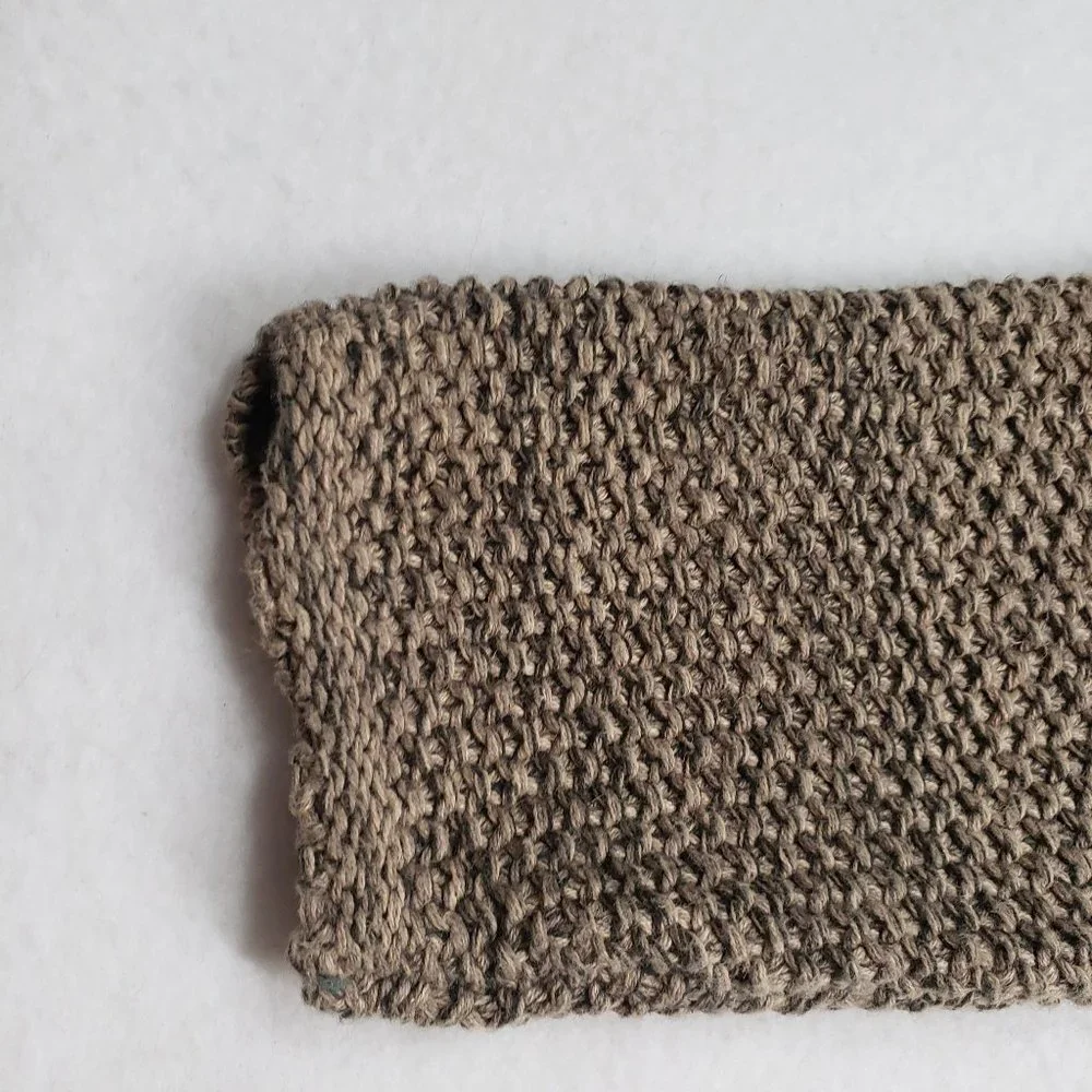 GAP Womens 90s Chunky Knit Crew Neck Sweater Linen Size Medium Oatmeal Neutral - Picture 16 of 16